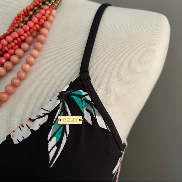 ROXY woman’s bikini top - Size MEDIUM - Picture 3 of 7